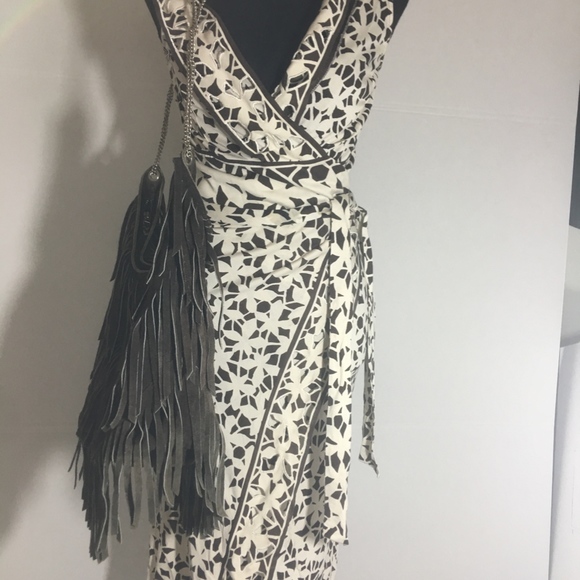 🔥 SALE TODAY ONLY Diane Von Furstenberg Dresses & Skirts - Diane Von Furstenberg Brown and Cream wrap dress 6